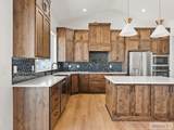 1571 835 E - Photo 19