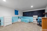 4064 2000 W - Photo 29