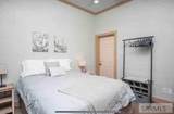 936 Center Street - Photo 15