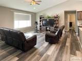 1119 Sweetwater Dr - Photo 4