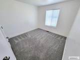 3965 Barcelona Ave - Photo 35