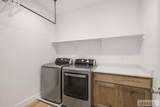 1588 835 E - Photo 14