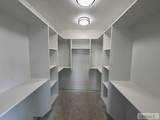 317 315 W - Photo 21