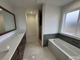 317 315 W - Photo 22