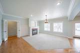 264 5th W - Photo 10