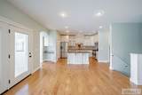 264 5th W - Photo 14