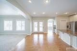 264 5th W - Photo 15