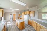 429 400 W - Photo 17
