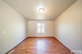 429 400 W - Photo 22