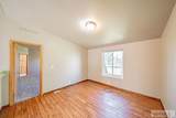 429 400 W - Photo 23