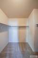 429 400 W - Photo 27