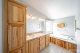 429 400 W - Photo 29