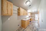 429 400 W - Photo 35