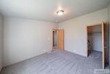 429 400 W - Photo 40