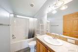 429 400 W - Photo 42