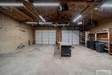 429 400 W - Photo 44