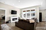1205 Angela St - Photo 3