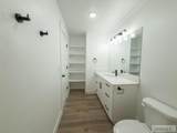651 2400 W - Photo 10