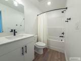 651 2400 W - Photo 16