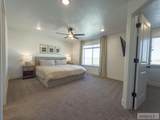 651 2400 W - Photo 6