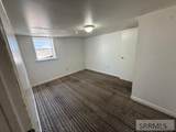 340 Connor Street - Photo 17