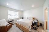 1098 Ashlyn Wy - Photo 21