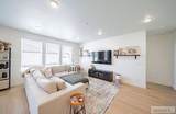 1098 Ashlyn Wy - Photo 8