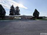 890 Oxford Drive - Photo 4