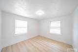675-677 Holbrook Drive - Photo 18