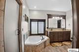 284 465 W - Photo 40