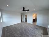 317 315 W - Photo 18