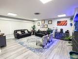 890 Oxford Drive - Photo 31