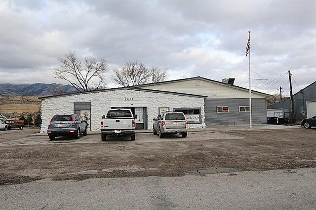 201, 203 Center Street - Photo 1