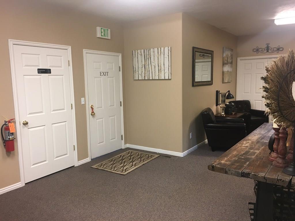 655+657 Woodruff Avenue - Photo 1