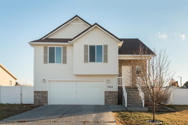 3664 Silverstone Drive - Photo 1