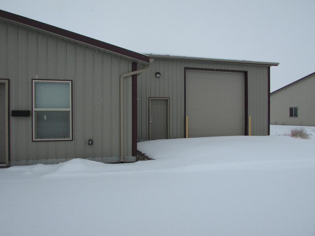 27 550 W - Photo 1