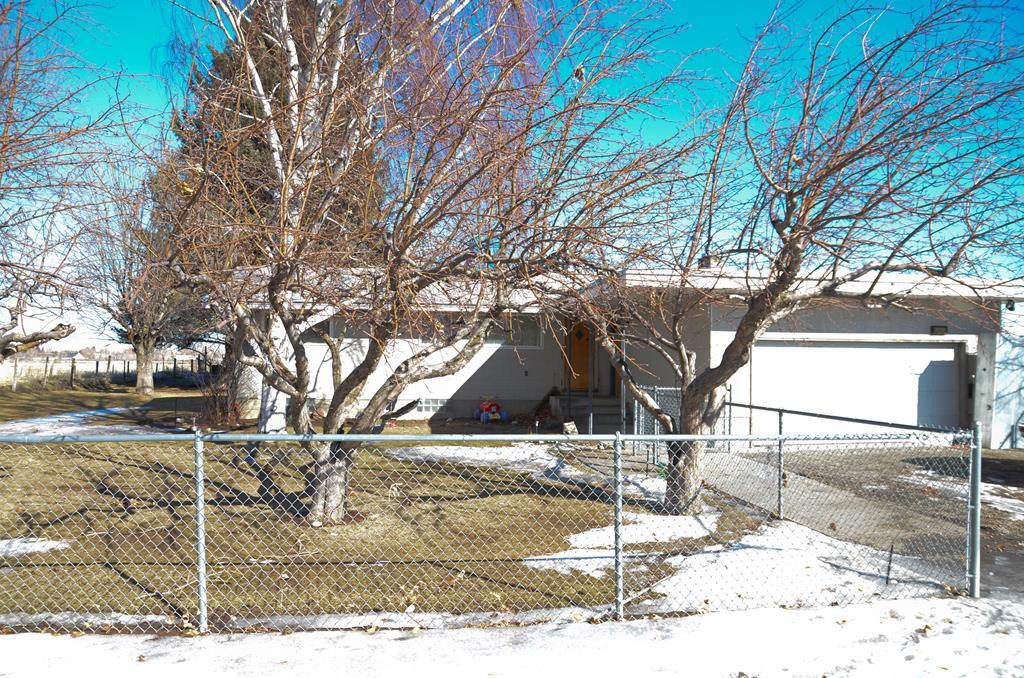 2930 Pioneer Road - Photo 1