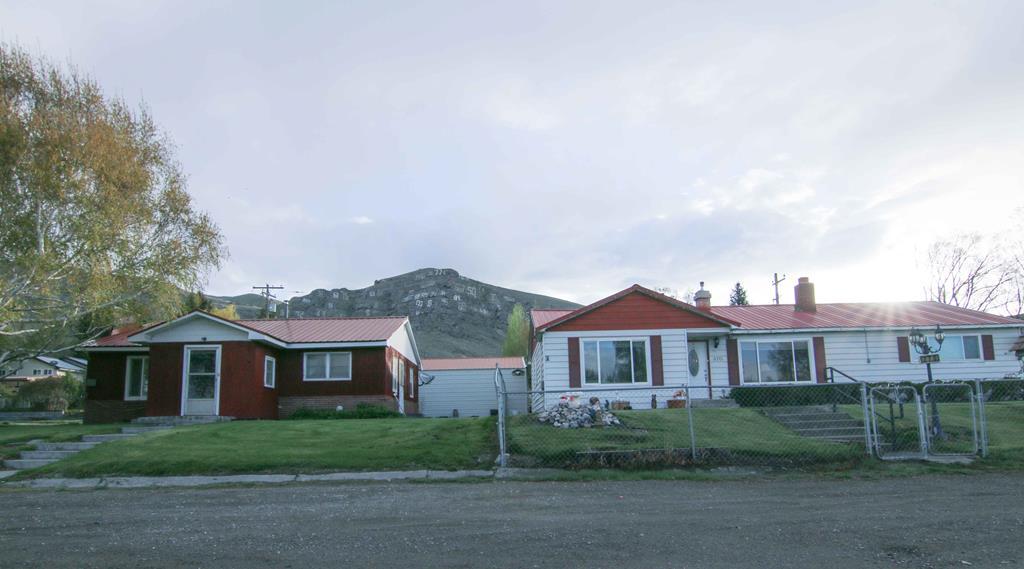 370 Hazel Street - Photo 1