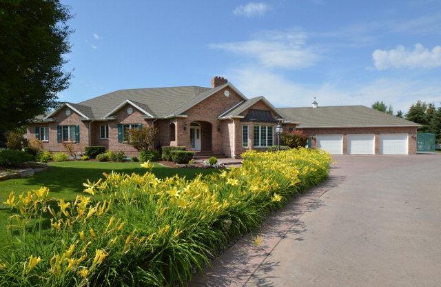 583 Honey Creek - Photo 1