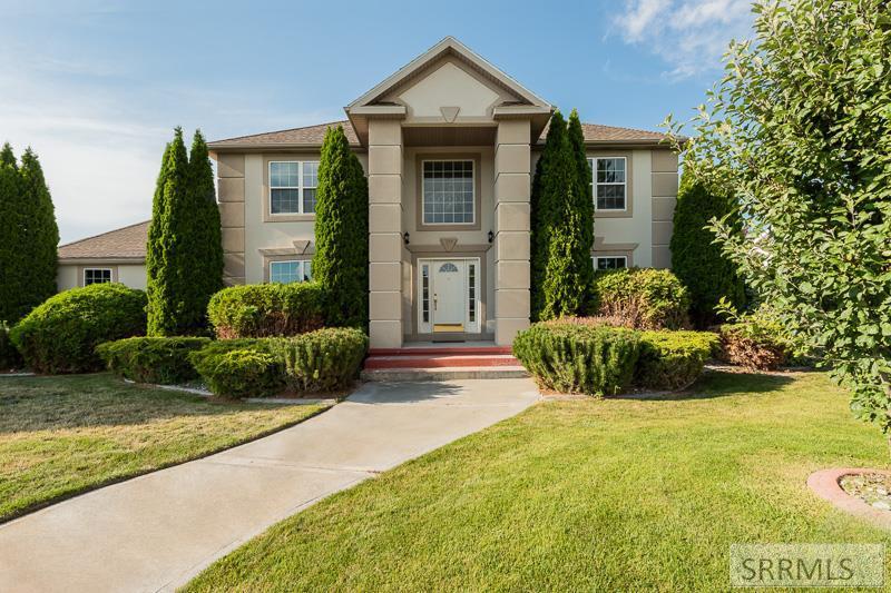 394 Spyglass Circle - Photo 1