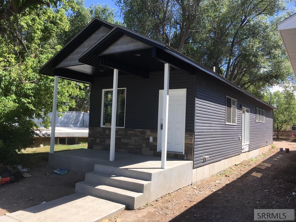 336 Lomax Street - Photo 1