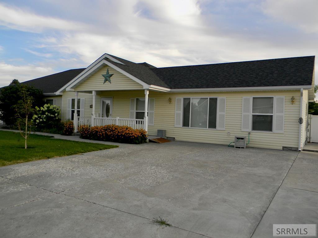 2317 Chaparro Lane - Photo 1