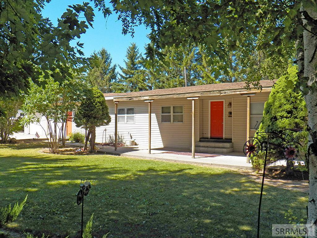 491 400 W - Photo 1