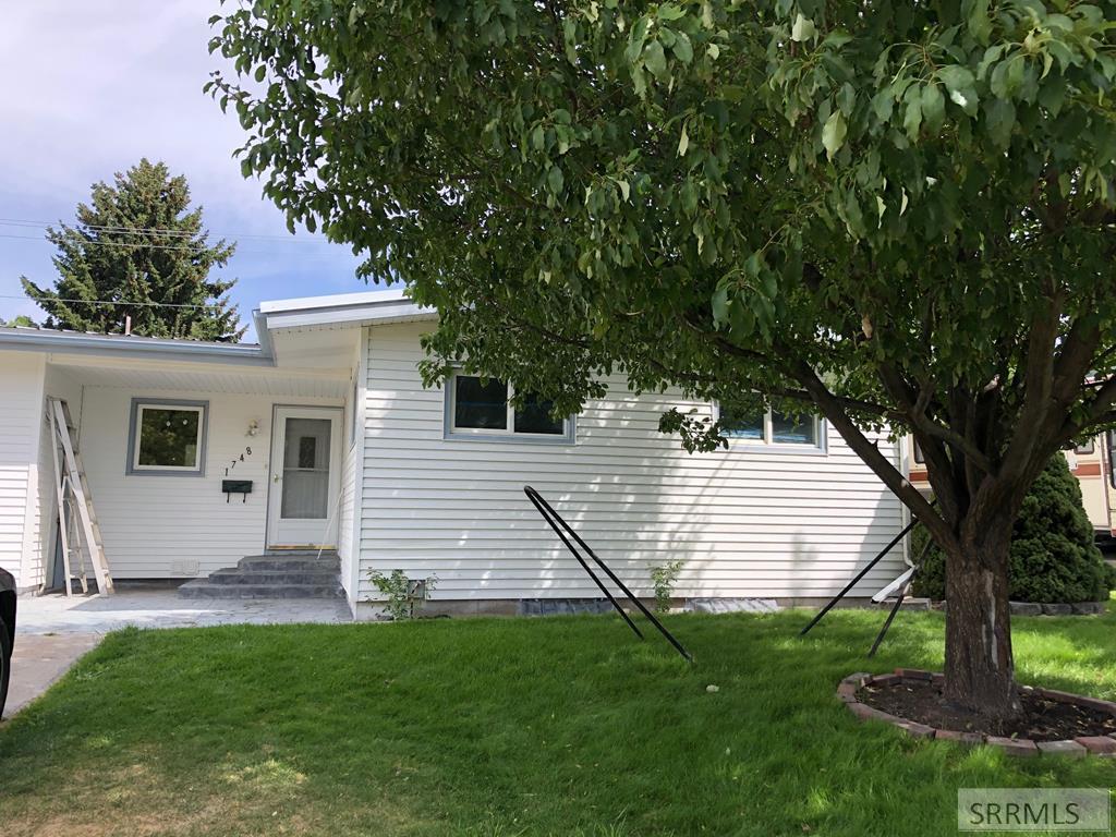 1748 Charlene Street - Photo 1
