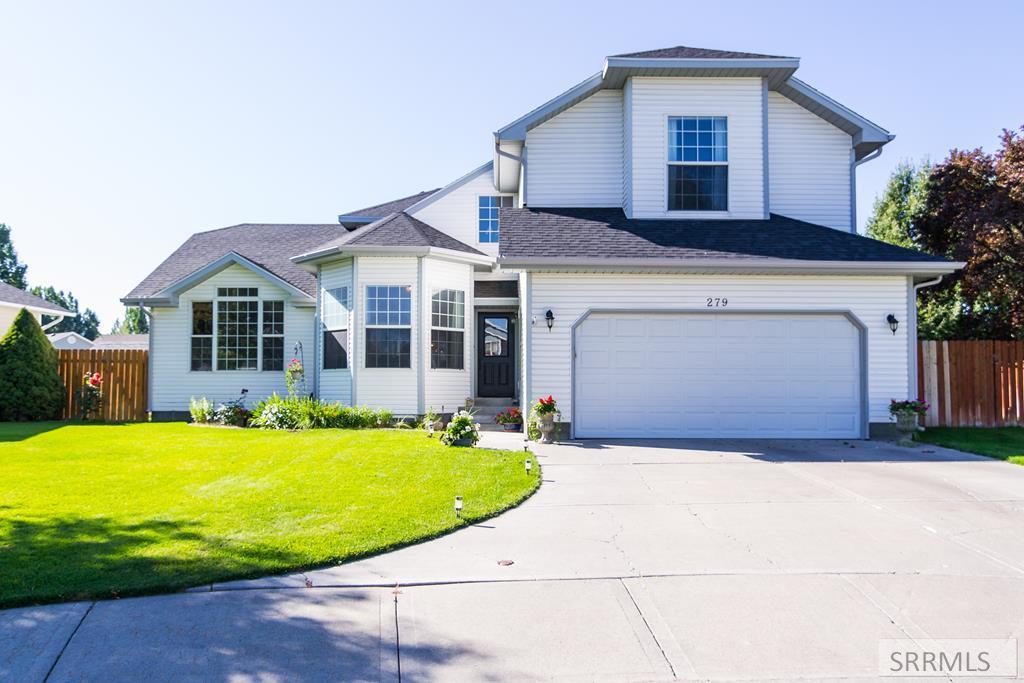 279 Williamsburg Circle - Photo 1
