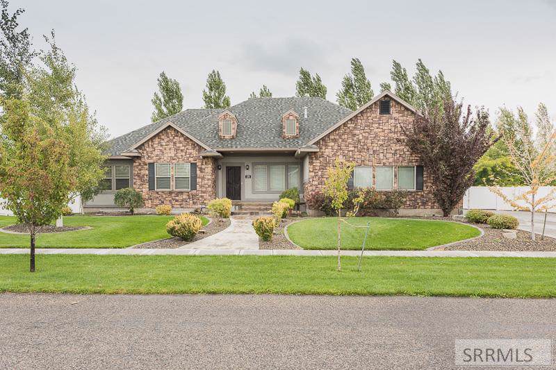 731 Emery Lane - Photo 1