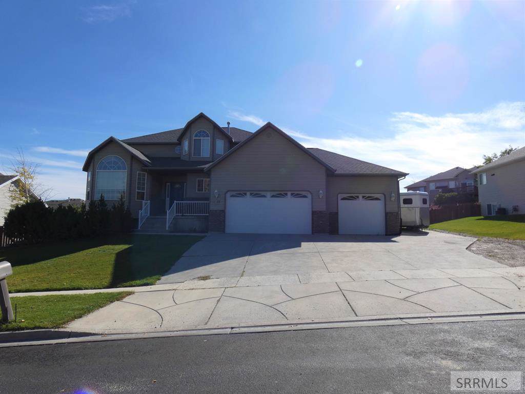 5365 Country Club Drive - Photo 1