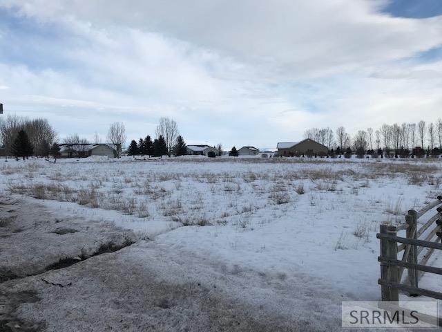3818 Hwy 33 - Photo 1