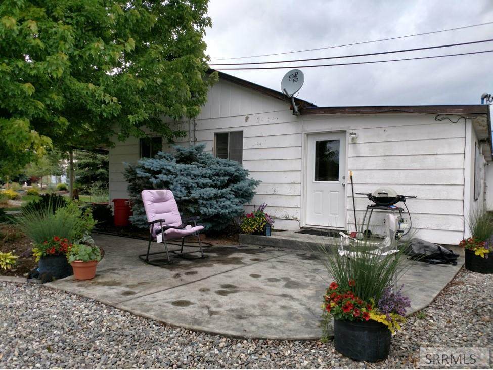 8 Goodman Lane - Photo 1