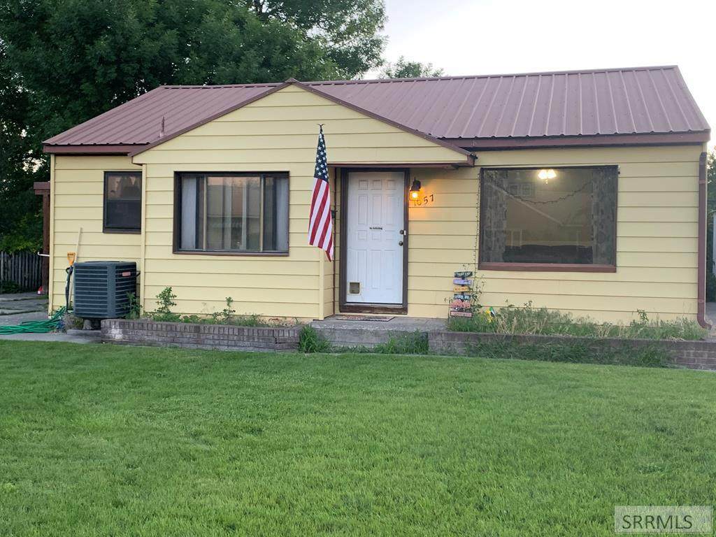 1057 Rose Avenue - Photo 1